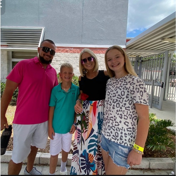 Meet your Posher, Susan - Picture 3 of 4